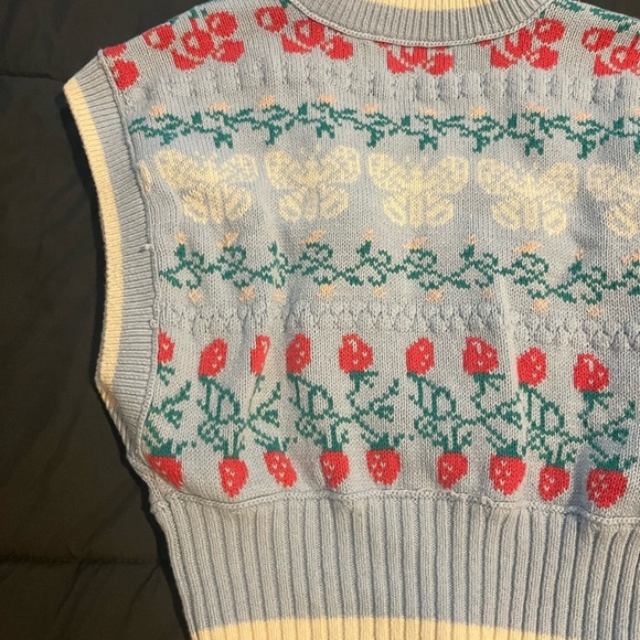 Urban Outfitters V-Neck Sweater Blue Red - Picture 7 of 10